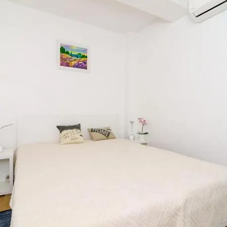 Lula Appartamento Orasac